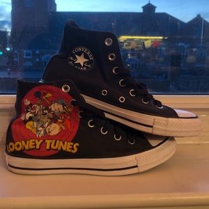 converse x looney toons collab hightop converse